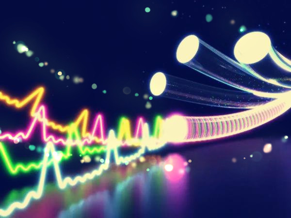 運營商千兆網絡全面普及指日可待嗎？光纖光纜行業保持高度景氣